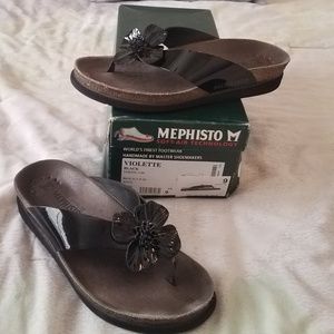 Mephisto Violette Black Sandals